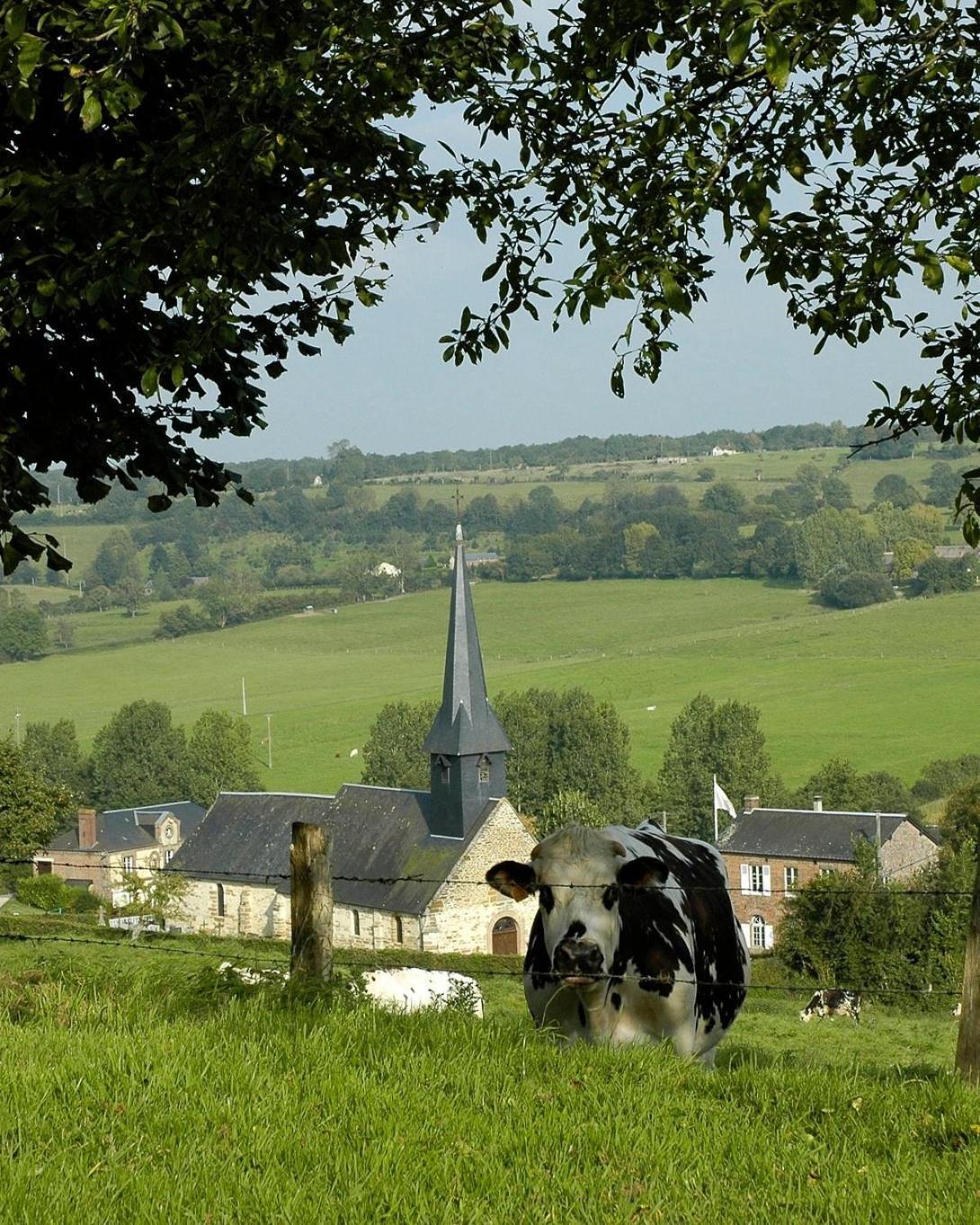 Vimoutiers Gite Insolite "Le Coup De Foudre" Sa Vue Panoramique מראה חיצוני תמונה